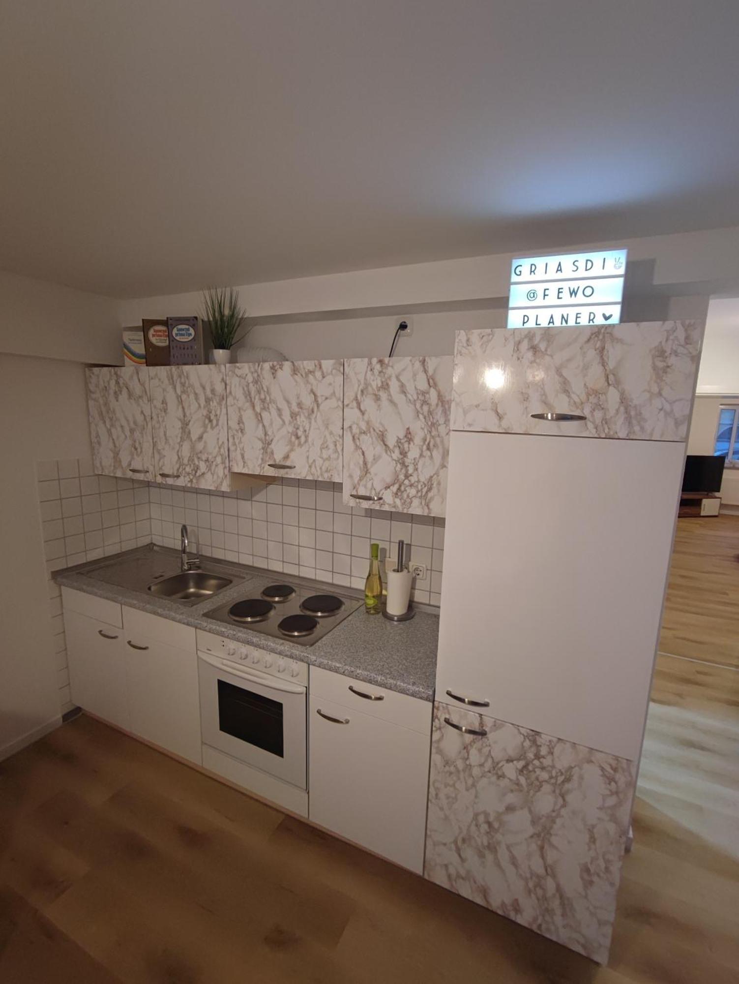 Planer Altstadtwohnung Mit Terrasse & Parkplatz Apartment